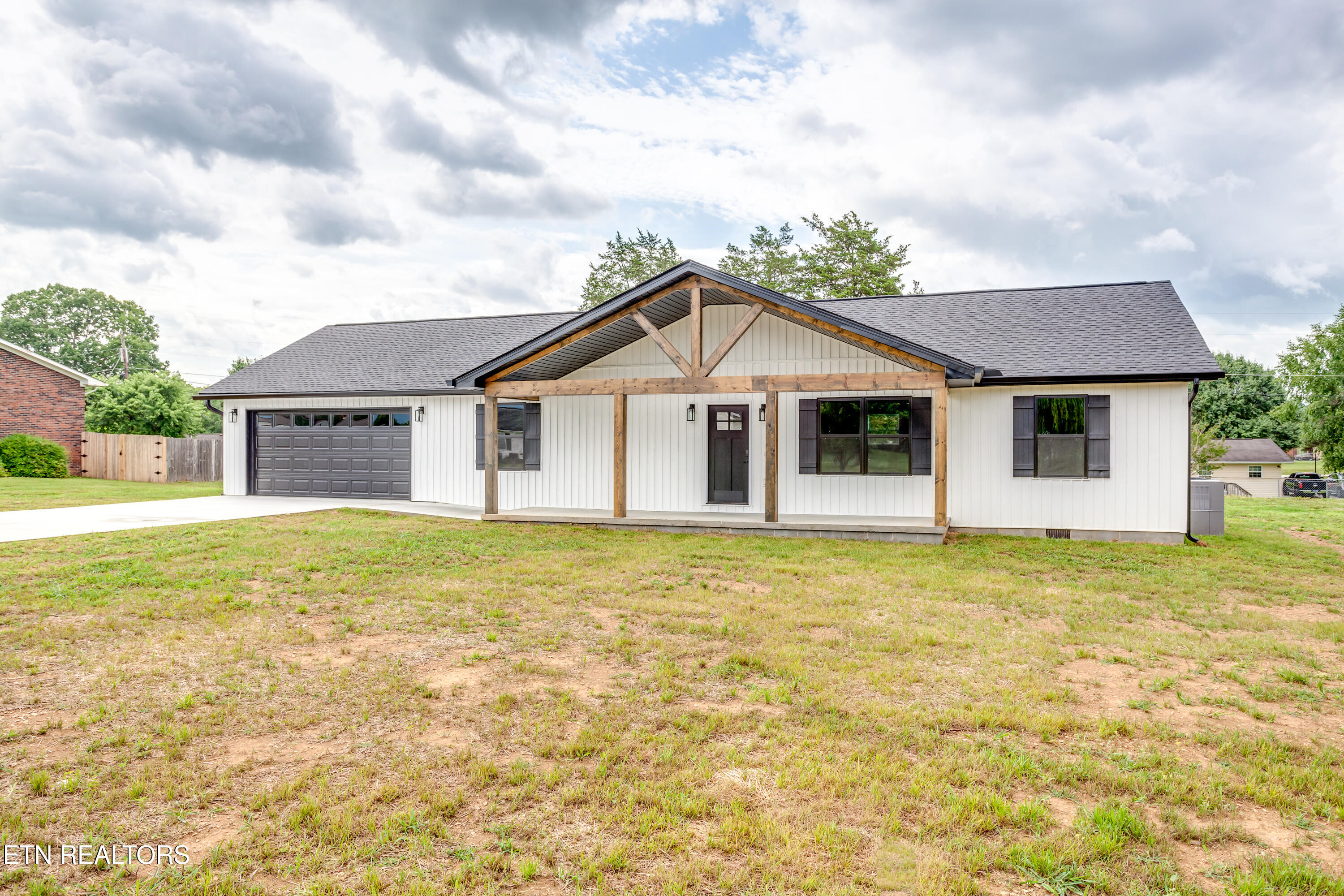 200 Farris Circle