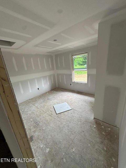 Tiny photo for 200 Farris Circle, LaFollette, TN 37766 (MLS # 1336857)