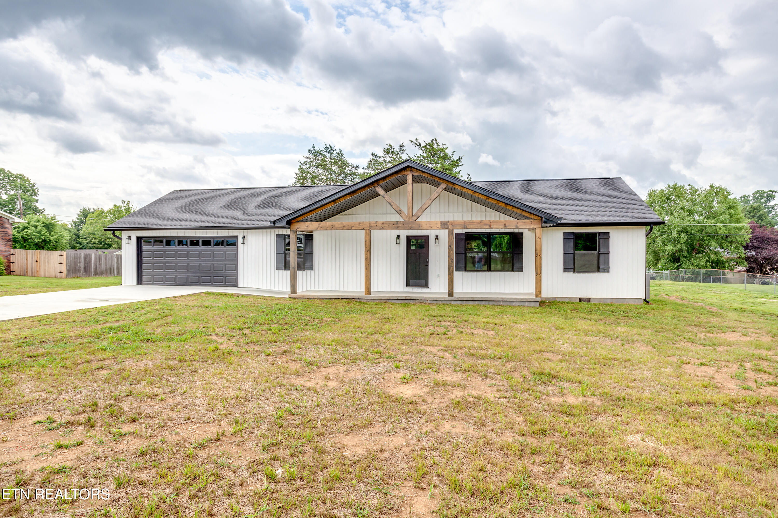 200 Farris Circle