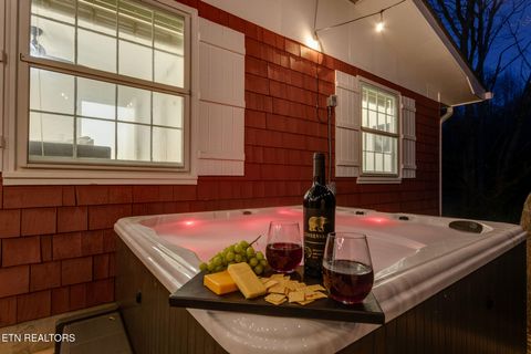 Tiny photo for 524 Reba Ln Ln, Gatlinburg, TN 37738 (MLS # 1324503)