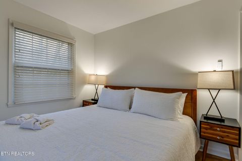 Tiny photo for 524 Reba Ln Ln, Gatlinburg, TN 37738 (MLS # 1324503)