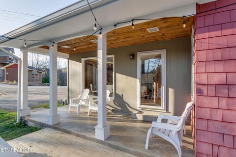 Tiny photo for 524 Reba Ln Ln, Gatlinburg, TN 37738 (MLS # 1324503)