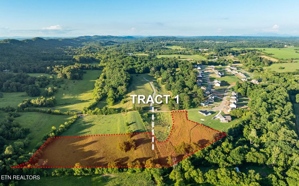 Photo of 803 Franklin Crossing, Maryville, TN 37804 (MLS # 1328444)