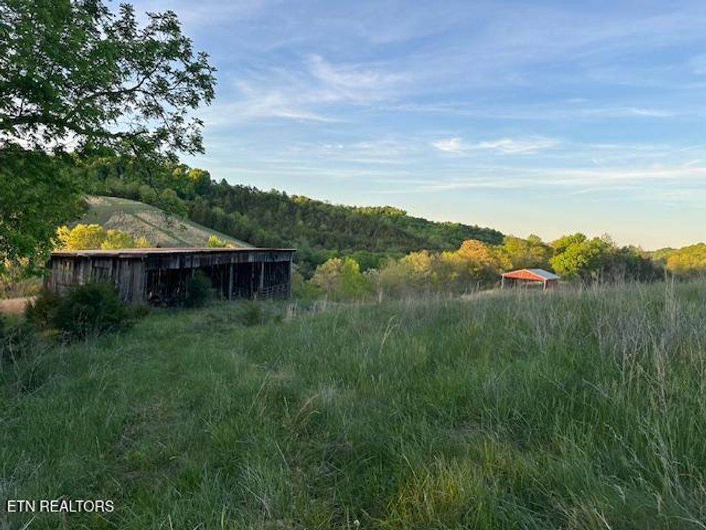 Photo of 425 Airport Rd Rd, Bybee, TN 37713 (MLS # 1339999)