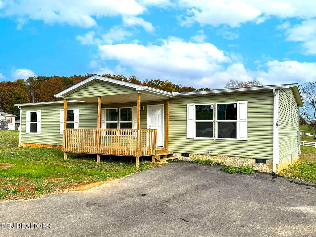 Photo of 303 Bungalow Drive, Dandridge, TN 37725 (MLS # 1283623)