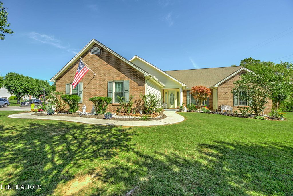 Photo of 1502 Maremont Rd, Knoxville, TN 37918 (MLS # 1317636)