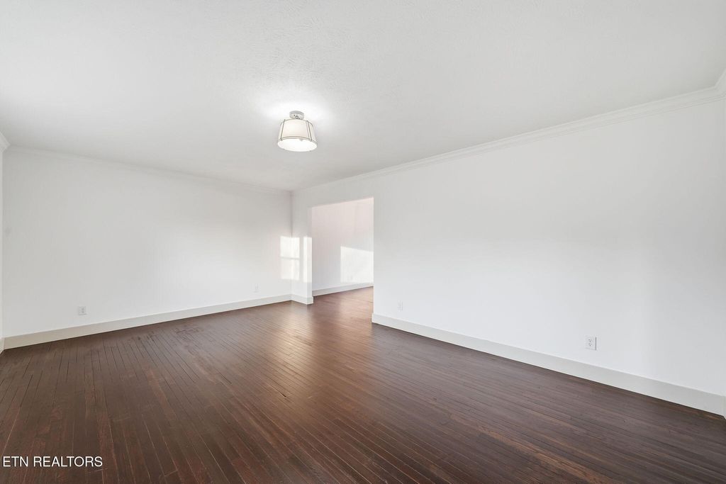 Photo of 2085 Seven Oaks Drive, Morristown, TN 37814 (MLS # 1333237)