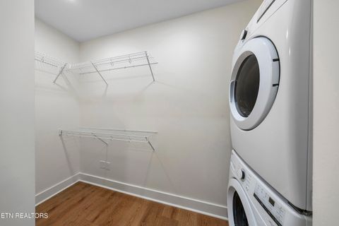 Tiny photo for 131 W Anderson Ave #102, Knoxville, TN 37917 (MLS # 1327028)