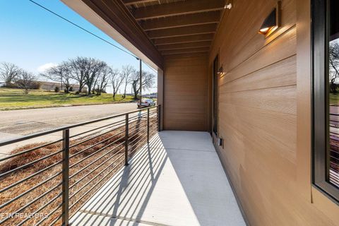 Tiny photo for 131 W Anderson Ave #102, Knoxville, TN 37917 (MLS # 1327028)