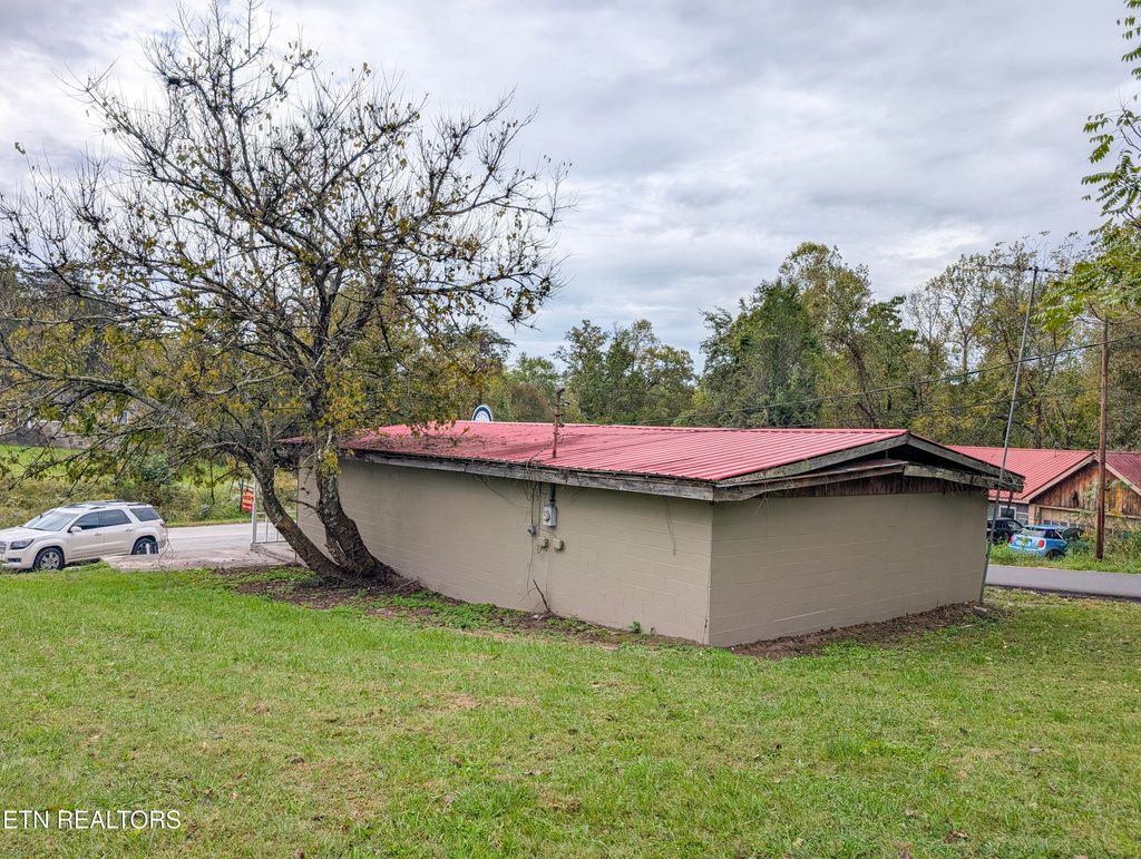 Photo of 14627 Highway 70E, Rockwood, TN 37854 (MLS # 1318003)