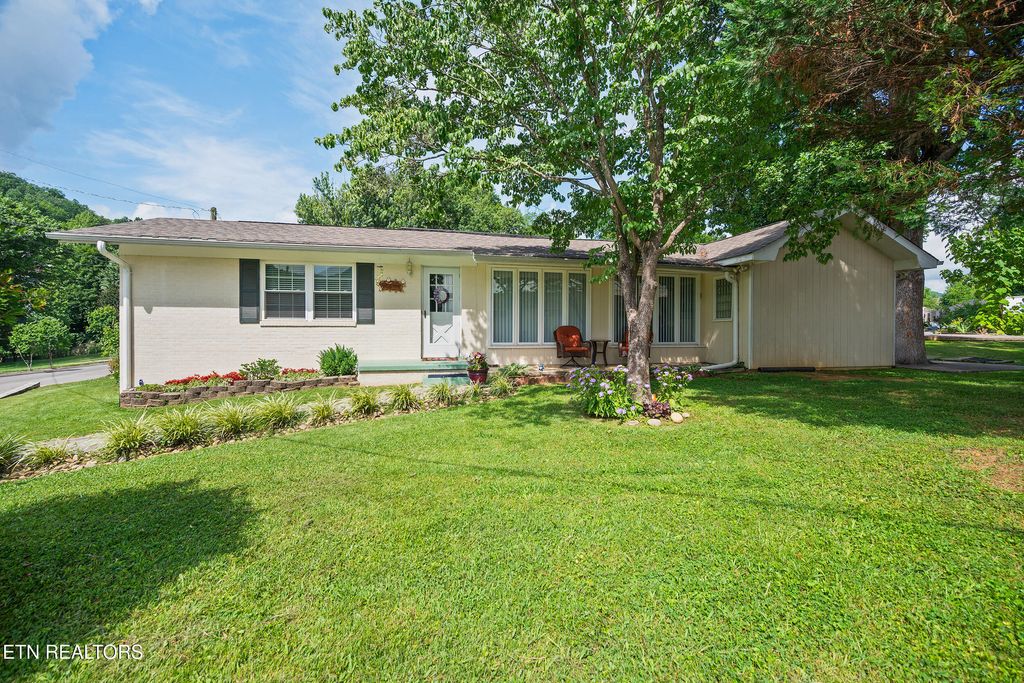 Photo of 8454 State Hwy 73, Townsend, TN 37882 (MLS # 1307004)