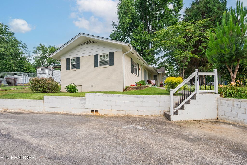 Photo of 8454 State Hwy 73, Townsend, TN 37882 (MLS # 1307004)