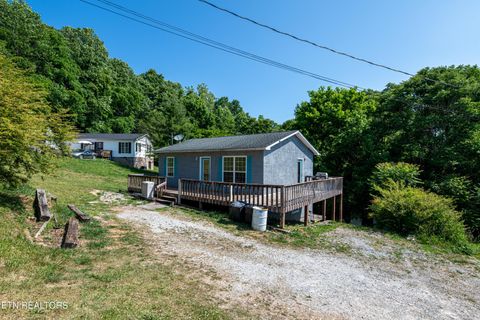 Photo of 312 N 16th St, LaFollette, TN 37766 (MLS # 1340965)