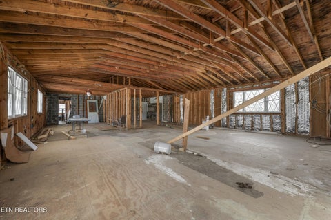 Tiny photo for 8203 Morgan County Hwy, Sunbright, TN 37872 (MLS # 1359527)