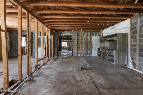 Tiny photo for 8203 Morgan County Hwy, Sunbright, TN 37872 (MLS # 1359527)