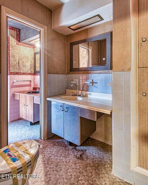 Tiny photo for 3445 Maloney Rd, Knoxville, TN 37920 (MLS # 1325234)