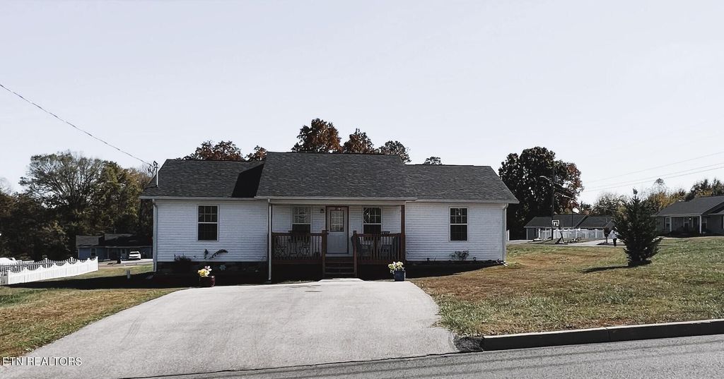 Photo of 3073 Kimberly Drive, White Pine, TN 37890 (MLS # 1249180)