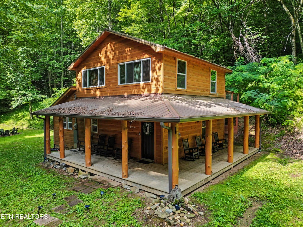 Photo of 3616 Henry Town Rd, Sevierville, TN 37876 (MLS # 1353136)