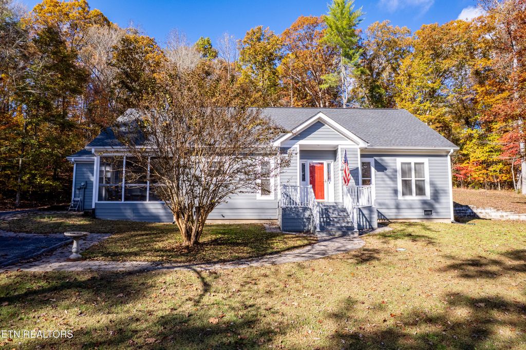 Photo of 216 Peninsula Rd, Harriman, TN 37748 (MLS # 1331650)