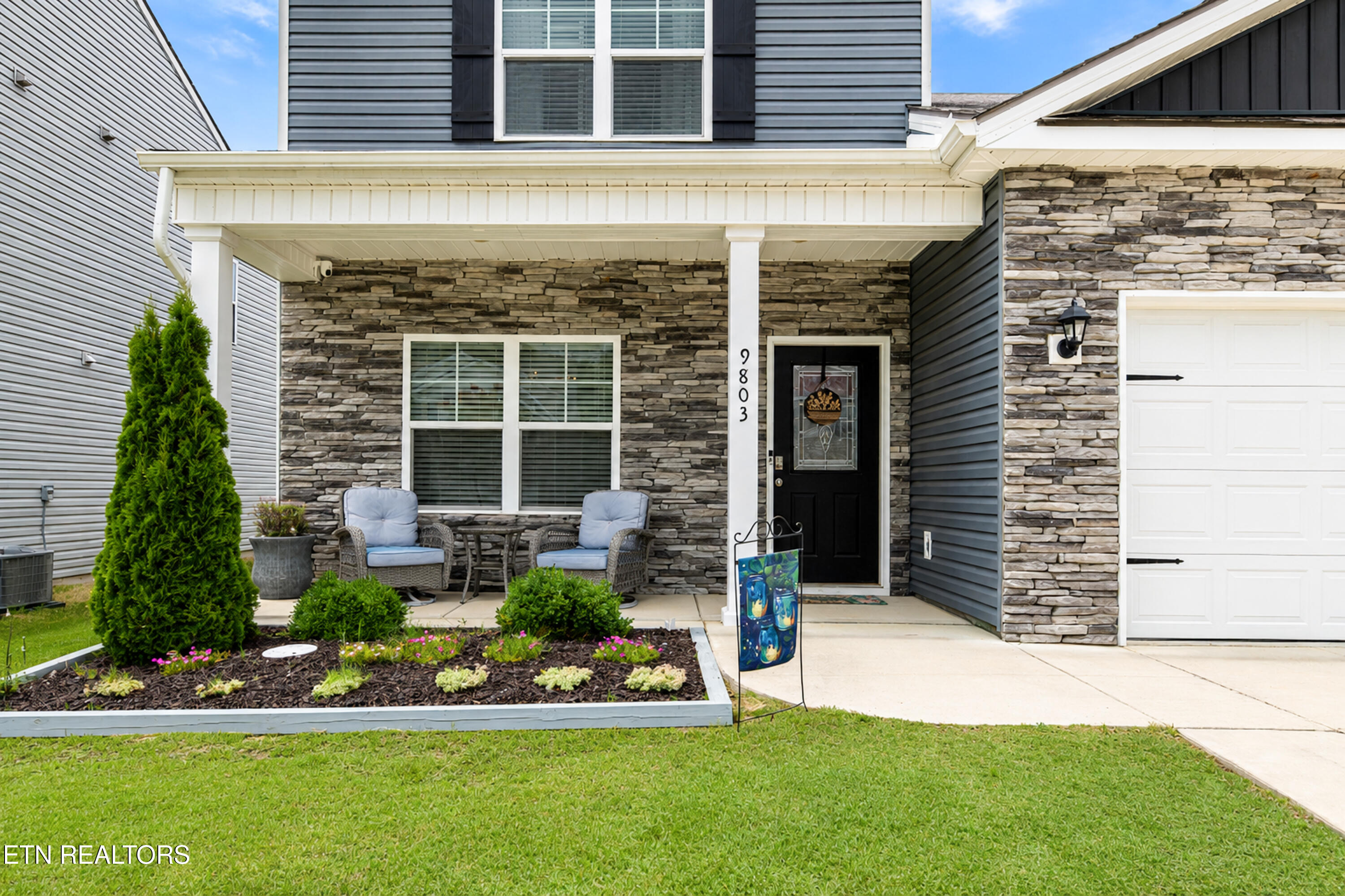 9803 War Admiral Lane