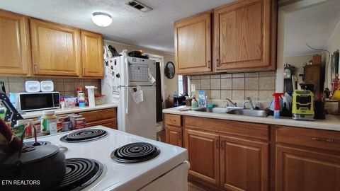 Tiny photo for 613 W 4th Ave, Lenoir City, TN 37771 (MLS # 1331433)