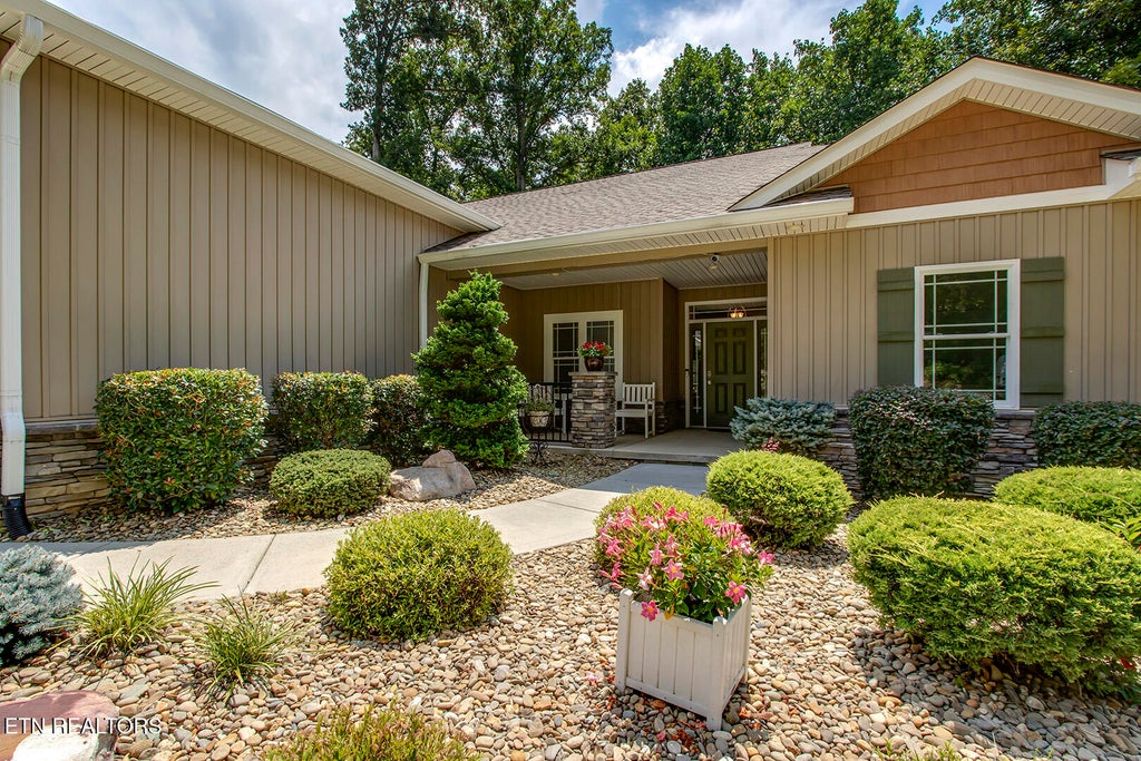 Photo of 123 Kawga Way, Loudon, TN 37774 (MLS # 1351476)
