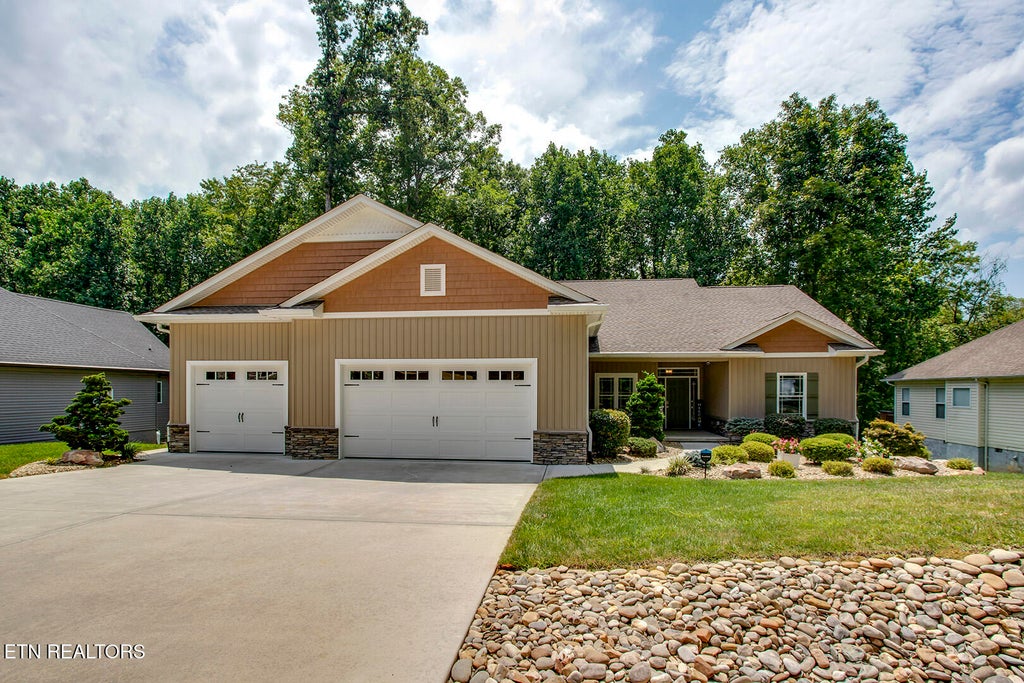 Photo of 123 Kawga Way, Loudon, TN 37774 (MLS # 1351476)