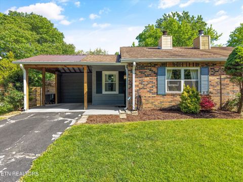 7563 NW Chatham Circle Knoxville TN 37909