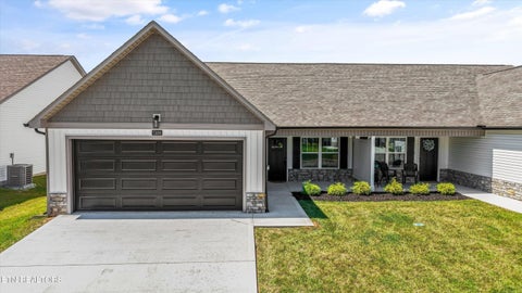Photo of 7309 Bonnie Marie Way, Knoxville, TN 37921 (MLS # 1352749)