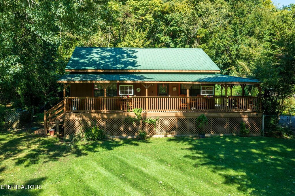 Photo of 2485 Red Bank Rd, Sevierville, TN 37876 (MLS # 1314725)