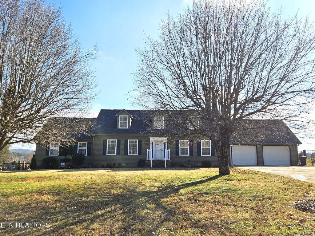 Photo of 113 Thacker Drive, LaFollette, TN 37766 (MLS # 1324213)