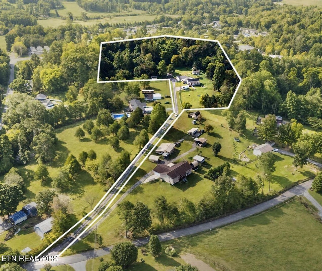 Photo of 119 Springhouse Rd, Powell, TN 37849 (MLS # 1348216)