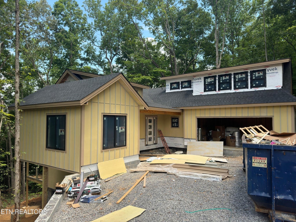 Photo of 330 Warbler Point, Sevierville, TN 37876 (MLS # 1348863)