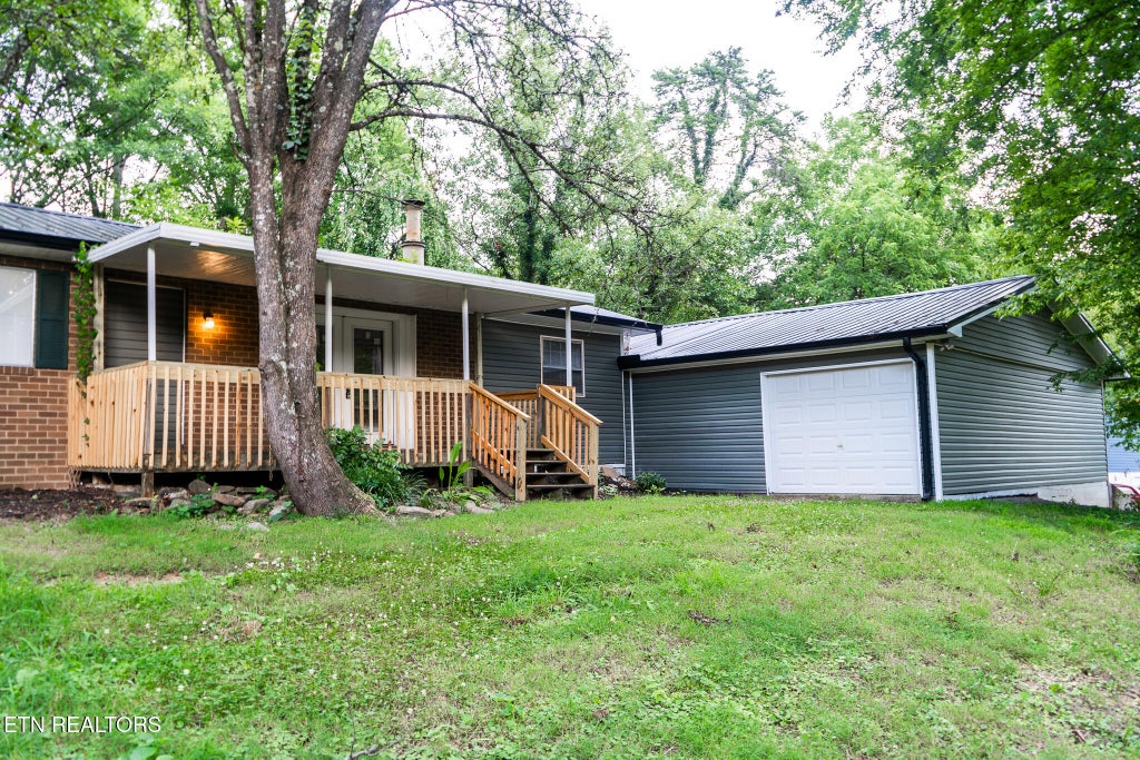 Photo of 117 Pine Ridge Rd, Heiskell, TN 37754 (MLS # 1359671)