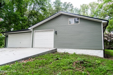 Tiny photo for 117 Pine Ridge Rd, Heiskell, TN 37754 (MLS # 1359671)