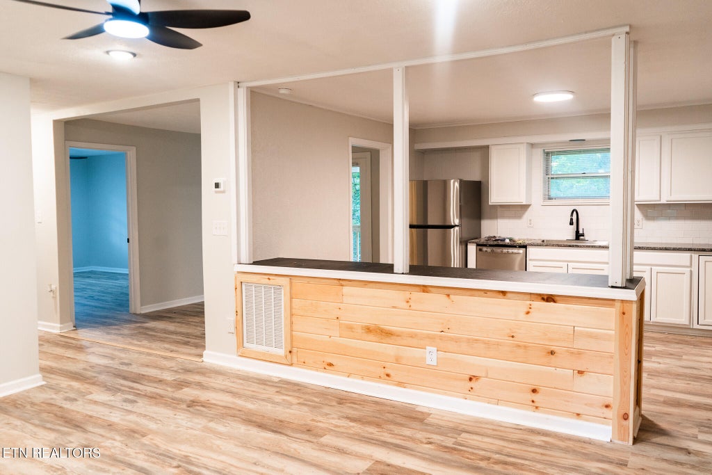 Photo of 117 Pine Ridge Rd, Heiskell, TN 37754 (MLS # 1359671)