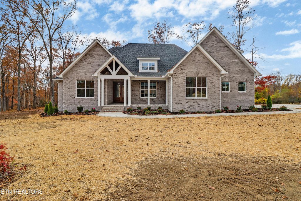 Photo of 1052 Catoosa Ridge Drive, Crossville, TN 38571 (MLS # 1321398)