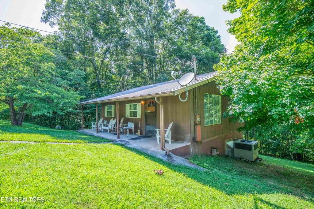 Photo of 155 Berry Rd, Andersonville, TN 37705 (MLS # 1308601)