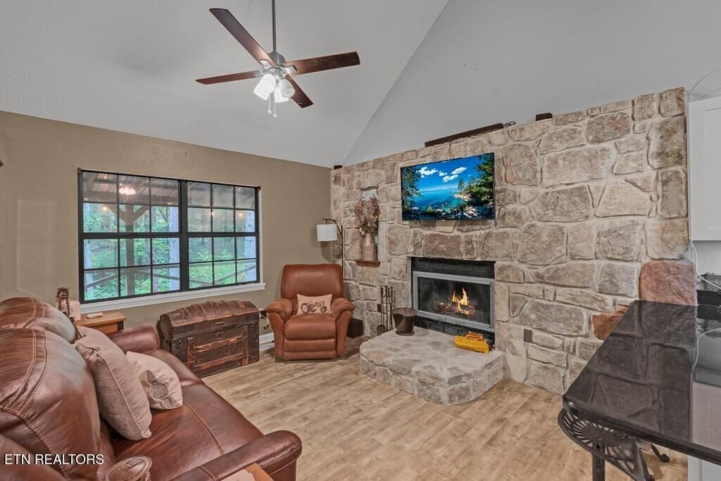 Photo of 6573 Smith Mountain Rd, Crab Orchard, TN 37723 (MLS # 1317121)
