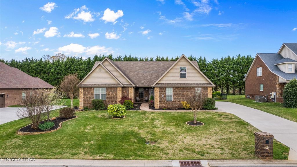 Photo of 1124 Linford Circle, Alcoa, TN 37701 (MLS # 1296562)