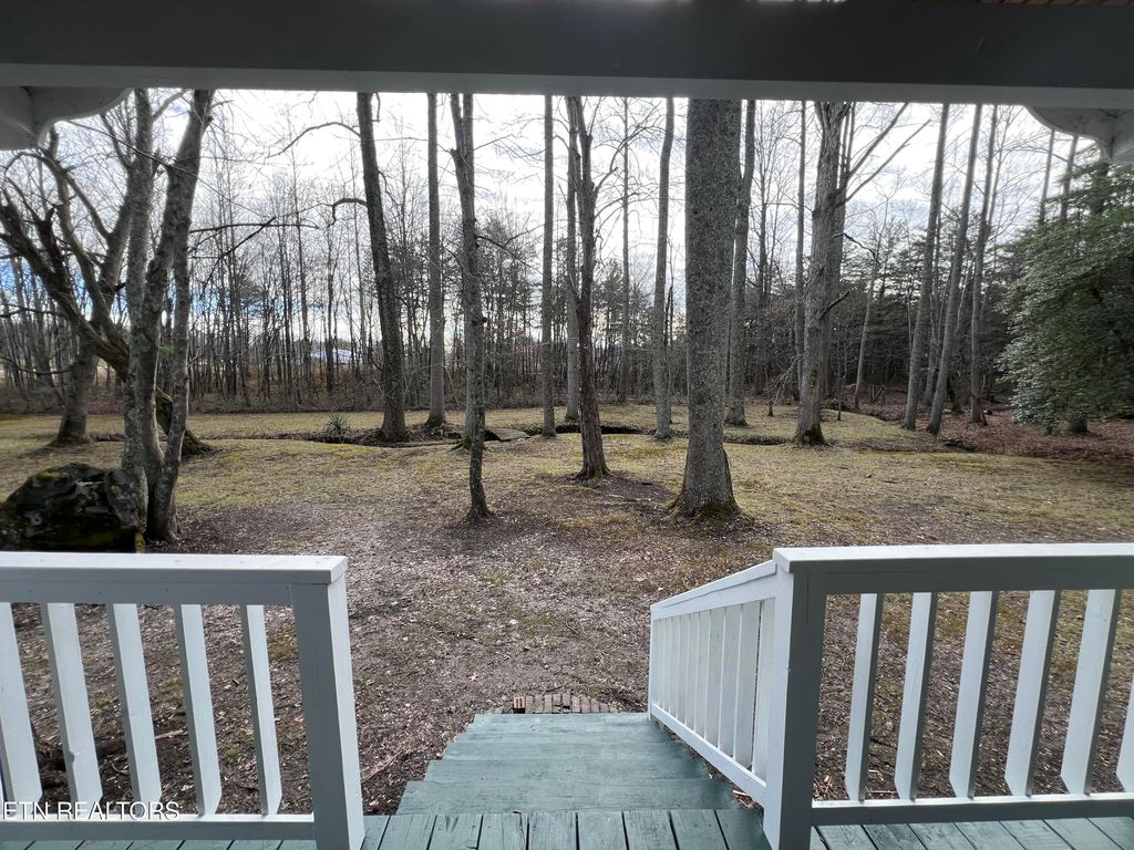 Photo of 1028 Kennedy Rd, Jamestown, TN 38556 (MLS # 1323880)