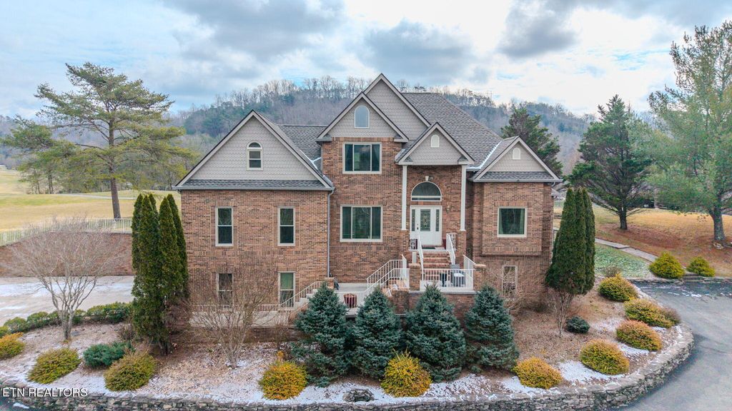 Photo of 205 Links Court, Tazewell, TN 37879 (MLS # 1327958)