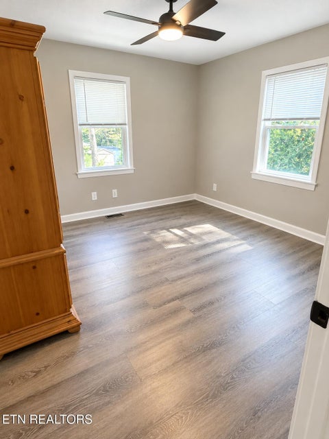 Tiny photo for 938 Banks Ave, Knoxville, TN 37917 (MLS # 1359712)