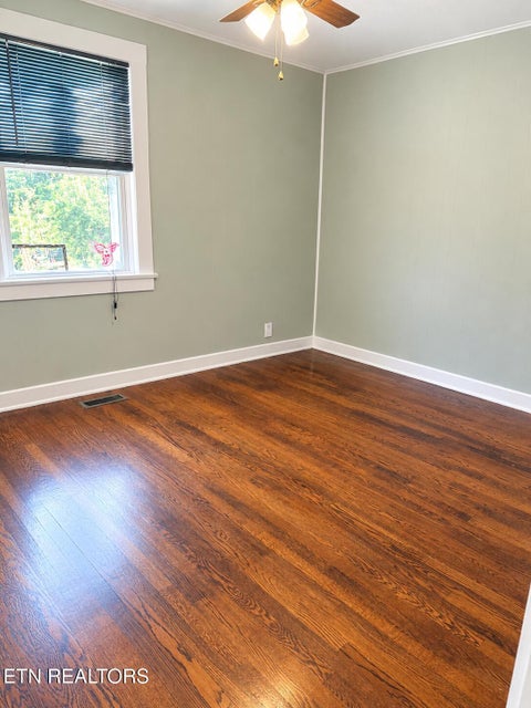 Tiny photo for 938 Banks Ave, Knoxville, TN 37917 (MLS # 1359712)