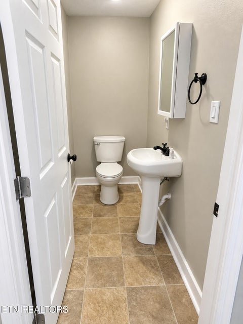 Tiny photo for 938 Banks Ave, Knoxville, TN 37917 (MLS # 1359712)
