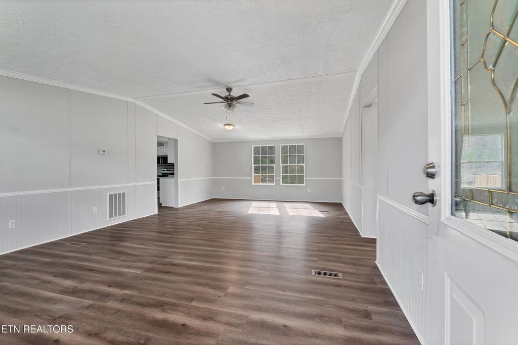 Photo of 714 S Kingston Ave, Rockwood, TN 37854 (MLS # 1341345)