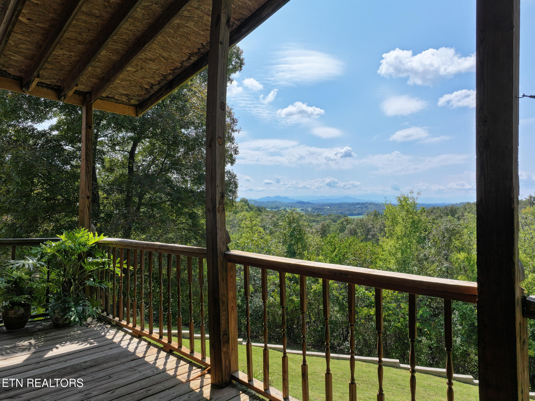 1005 Jackson Hollow Rd