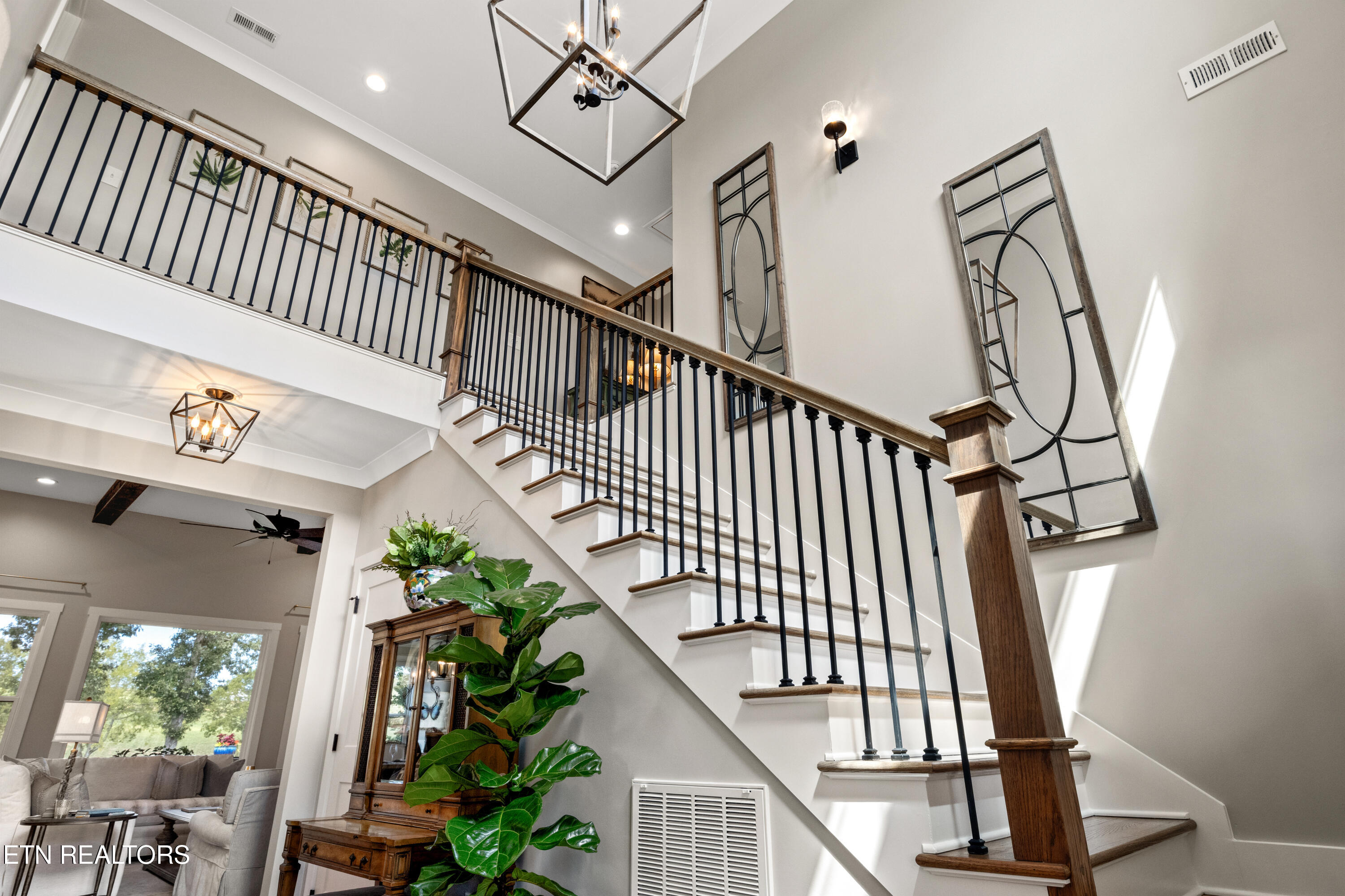 715 Ironwood Lane