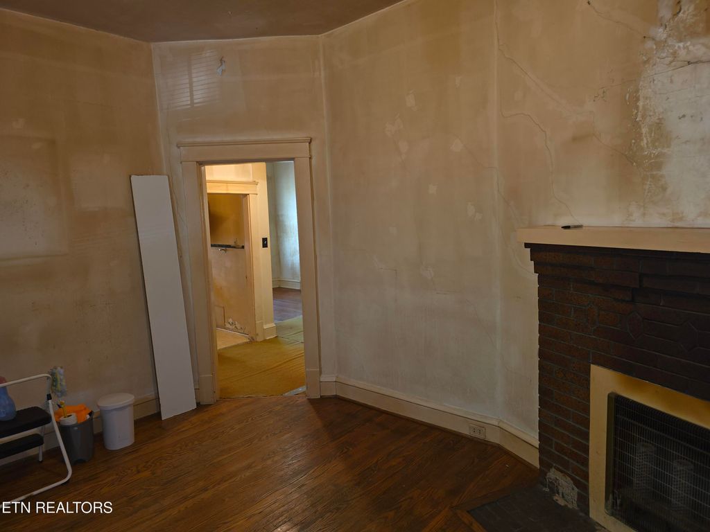 Photo of 1621 Branson Ave, Knoxville, TN 37917 (MLS # 1336357)