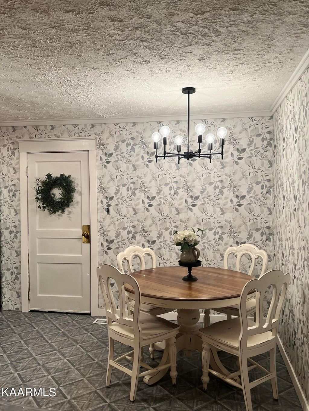 Photo of 857 Poplar Creek Rd, Oliver Springs, TN 37840 (MLS # 1225337)